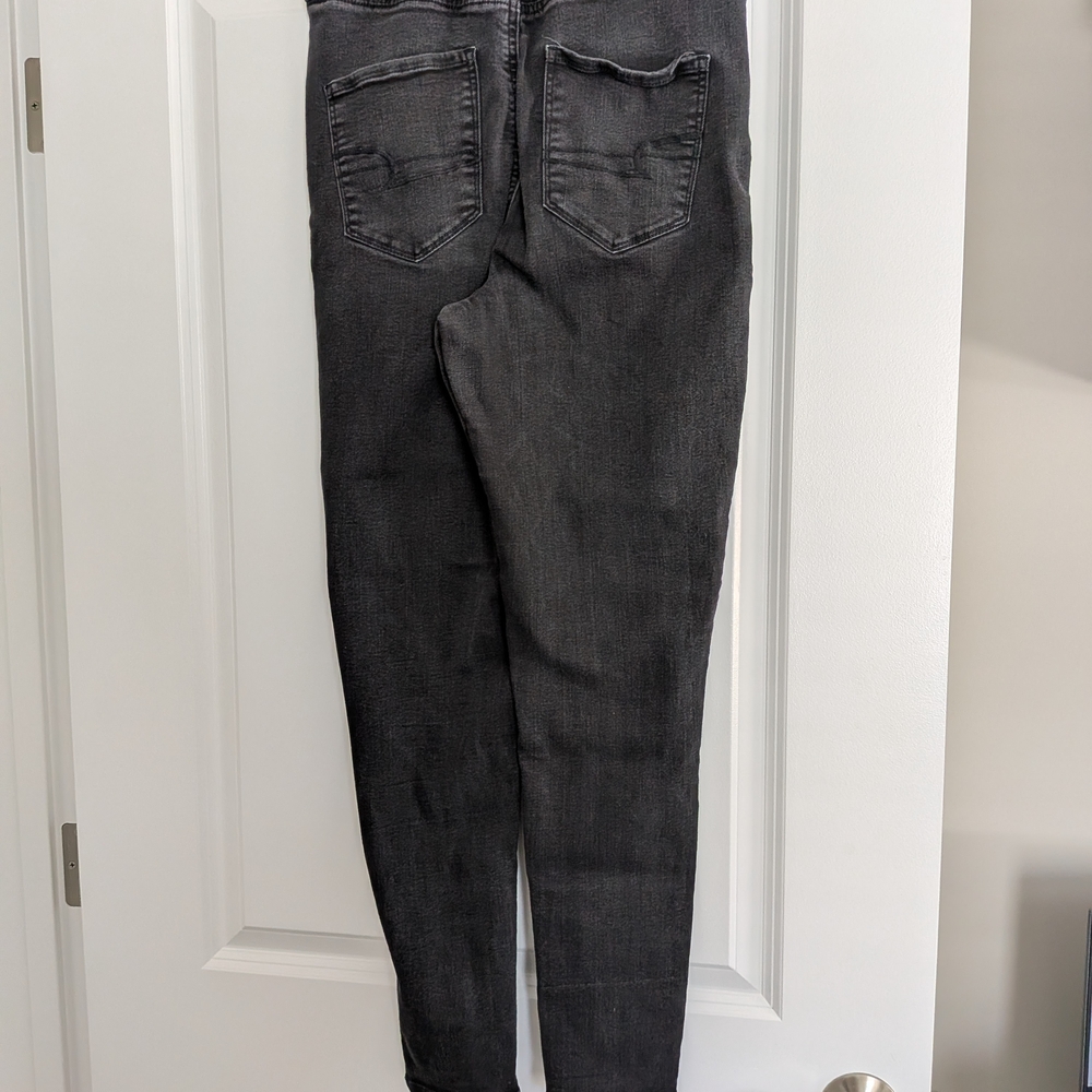Black High-Waist Women’s Jeans - Picture 2 of 4